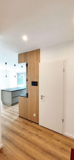 Einziehen, wohlfühlen und energieeffizient leben – Einbauküche inklusive! – Eingangsbereich