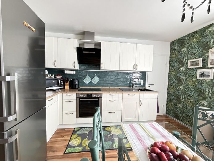 100m² Wohnung mit Fußbodenheizung, Klimaanlage, Balkon, 2 PKW Stellplätze – Foto 20