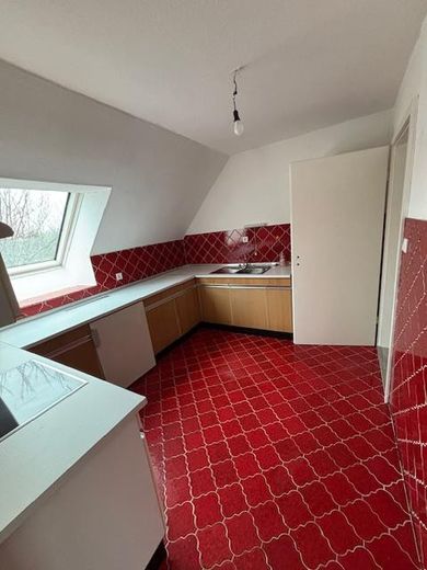 Großzügiges Zweifamilienhaus mit Solaranlage, Wintergarten & großem Grundstück in Neuberend – Foto 26