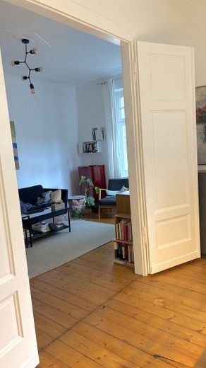 Großzügige 4-Zimmer-Altbauwohnung im Herzen des Dortmunder Kreuzviertels – Durchgang