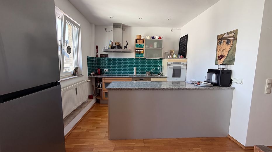 Charmante 3-Zimmer-Wohnung mit großzügigem Balkon im Mauritius Viertel, Köln – Wohnküche 3