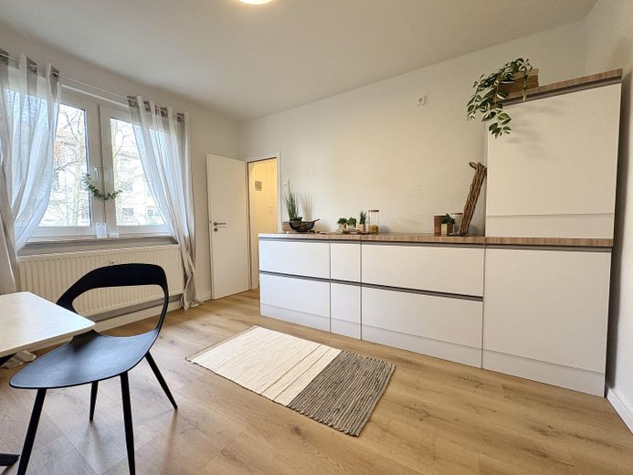 Küche + Abstellkammer