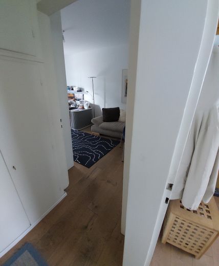 Sehr schönes 3 Fam.- Haus, große Balkone – OG Kind