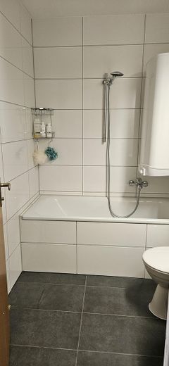 Sonnige, gepflegte und zentrale 1.5 Zimmer Wohnung in Bietigheim-Bissingen – Foto 1