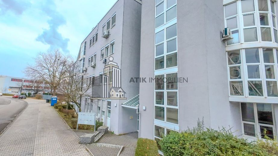 ATIK: Provisionsfrei - Erstbezug nach Sanierung - Repräsentative Bürofläche mit EBK – Drohnenaufnahme