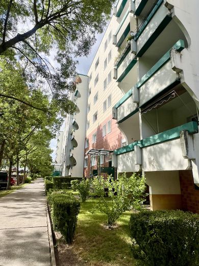 Piso de 3 habitaciones bien distribuido, con balcón y concepto de uso flexible – Foto 1