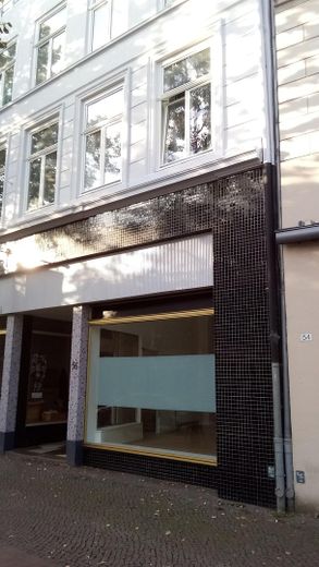 Commercio al dettaglio/ufficio di 65 mq con passaggio di clienti – Foto 7