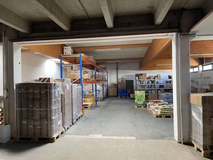 Superfici di magazzino e ufficio riscaldabili in affitto a Eggenfelden -1096qm – Photo 27