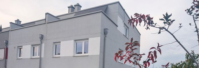 Exklusives Reiheneckhaus in Gersthofen: Energetisch, modern & mit Wellnessbereich und Wintergarten – Südansicht