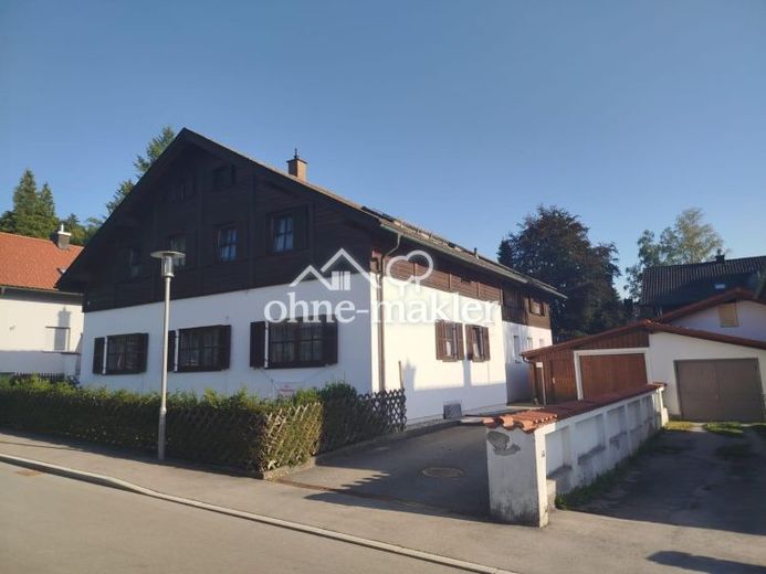 Mehrfamilienhaus 4 Wohneinheiten mit PV-Ertrag in 87616 Marktoberdorf – Photo 1