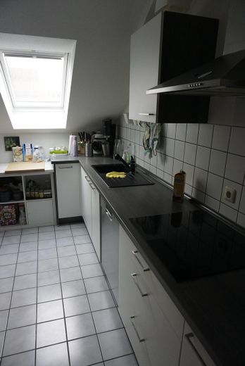 Charmante 3,5-Zimmer-Dachgeschosswohnung in ruhiger Wohnlage von Winnenden – Küche