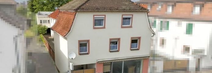 Inwestycja z potencjałem rozwoju – zabytkowy dom z 4 lokalami mieszkalnymi, przybudówką i małym lokalem użytkowym