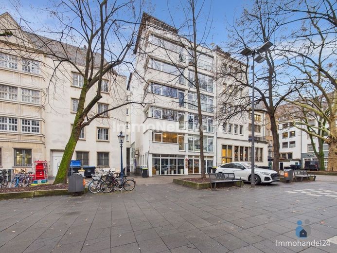 ***TOPLAGE schickes Appartment mit EBK direkt am Heumarkt***TOPLAGE – Hausrückfront