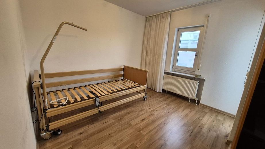 Neuer Preis ! RMH mit Garage, 2 Balkonen, Garten und Terrasse – Schlafen 1 OG