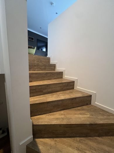 Ekskluzywne mieszkanie z tarasem i ogrodem o powierzchni ok. 50 m² – Zdjęcie 10