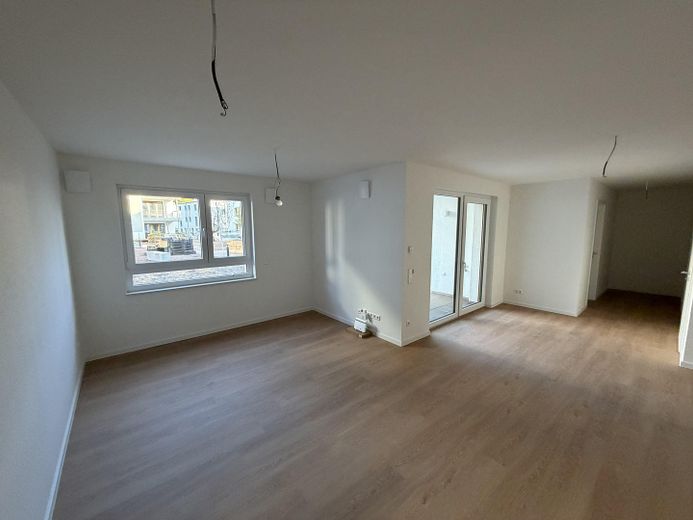 Ihr eigener Garten im Neubau – 65 m², Maintal, nahe Frankfurt – Wohnraum