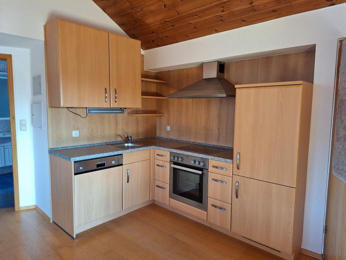 Casa residenziale con capannoni di stoccaggio senza commissioni – Foto 33