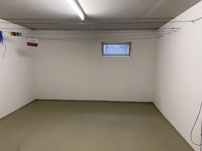 3-room maisonette apartment in Schwalbenweg/ Welsleben – Wäschekeller