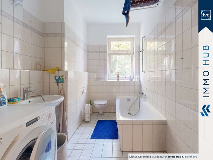 ++ bezugsfreie 3-Zimmer-Wohnung mit Einbauküche direkt an der Karl-Heine-Str. ++ – 5577068-7CPwKxqp6sqbQBMuJrzVc6KS-Tageslichtbad.jpg