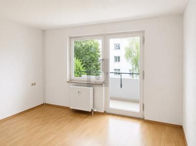 HELL  &  SOFORT BEZIEHBAR MIT SÜDBALKON – 1781369306_37d6a5e.jpg