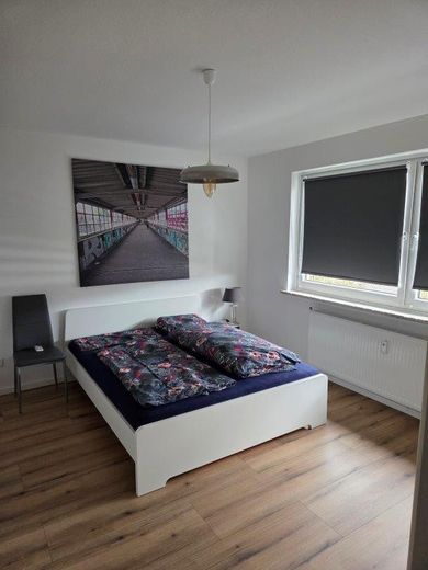 Gerenoveerd 3-kamerappartement op een rustige en centrale locatie – Schlafzimmer