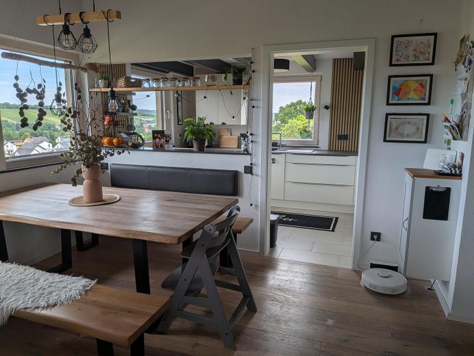 Casa unifamiliare modernizzata in una posizione naturale da sogno – vista libera – Esszimmer