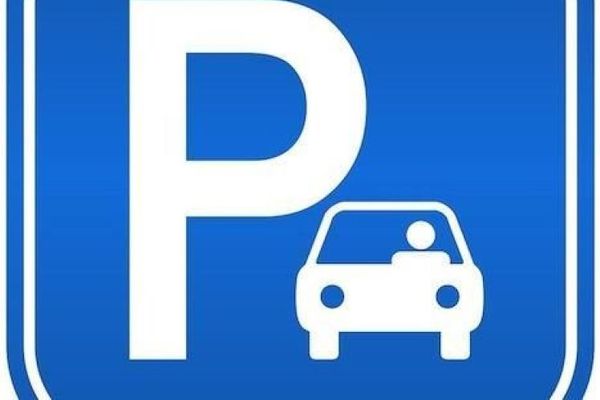CO-CITY ** بين UTOPOLIS وESCO Park ** متاح فورًا ** مرآب