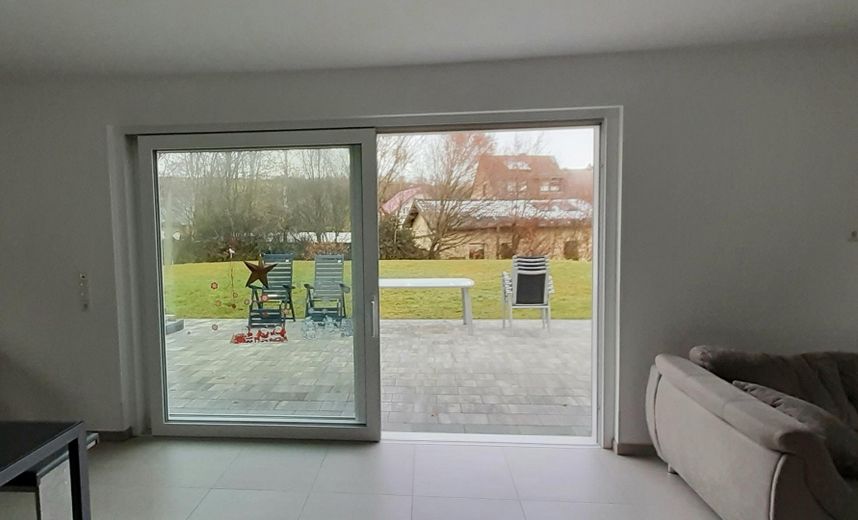 Ein Haus fürs Leben – modern, flexibel und zukunftsorientiert – Wohnzimmer