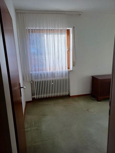 Guter Preis - 777m² Grund, Bungalow, Vollkeller, Garage in Bestlage Stadt Heusenstamm, ruhig gelegen – EG Zimmer 10,6 m²