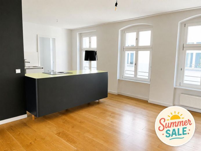 Summer-Sale bis 31.08. | 171 m² Großzügigkeit im Berliner Regierungsviertel | jetzt 1.395.000 € – offener Küchenbereich