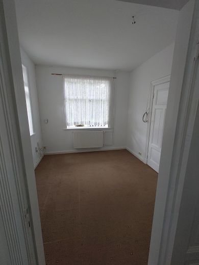 Zimmer rechts neben Eingang