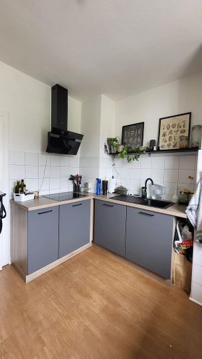 helle 4-Zimmer-Wohnung Nähe Ostpark – Küche