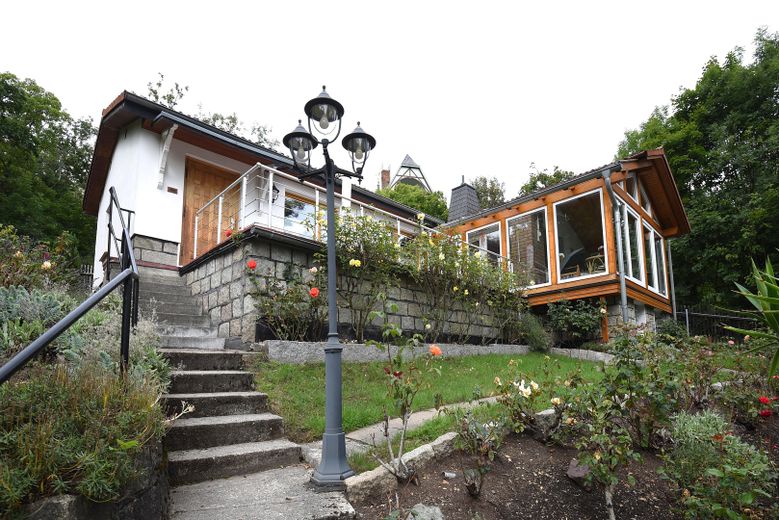 Mały dom jednorodzinny w stylu bungalow – Aussen 1