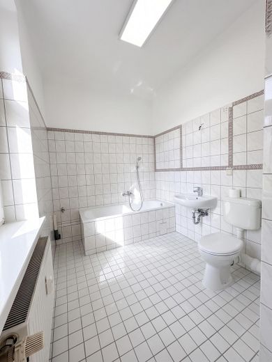 Helle 2- Zimmerwohnung im 2OG- Erstbezug nach Sanierung – Foto 3