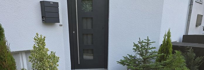Oberkrämer - interessantes, saniertes & gepflegtes RMH mit Luxusausstattung – Eingang