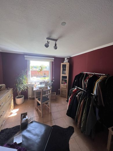 Modernisiertes Einfamilienhaus mit Kamin,Wallbox,bezugsfertig & tollem Wohngefühl – Zimmer Untergeschoss
