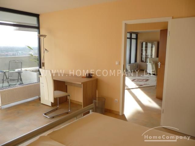 3 Zi. Whg, saniert, möbliert,  Großes Wohn/Esszimmer (60 qm),  2 Balkone PKW Stellplatz vorhanden. – ad5bc630472c544388ebbe751e06167eb4d4fd8d.jpg