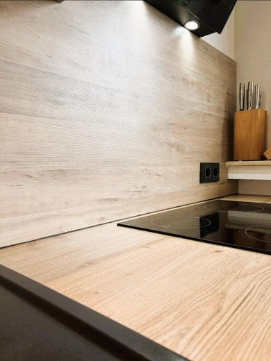 Ático rehabilitado integralmente con balcón orientado al sur, aire acondicionado y posibilidad de 2 unidades de vivienda – Foto 4