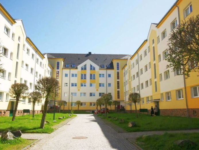 Plauen'ın doğusunda rahat 2 odalı daire – Foto 1