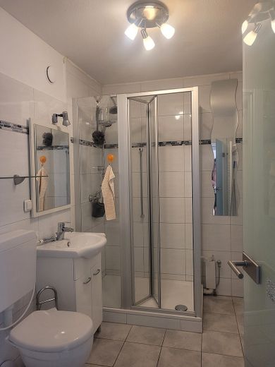Bingen'de merkezi konumda aydınlık 2 odalı daire – Foto 10
