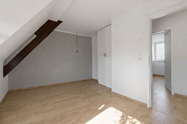Tolle Familienwohnung mit Dachterrasse und Galerie in der Anhalt-Siedlung – Schlafzimmer