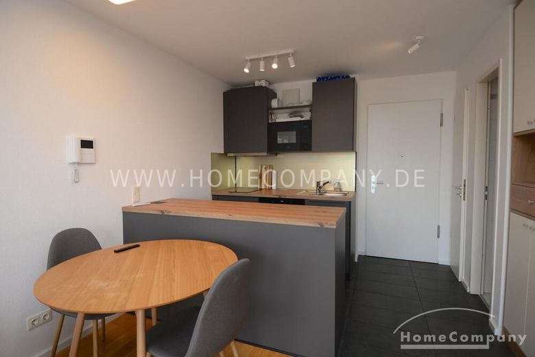 बालकनी के साथ Prenzlauer Berg में उज्ज्वल और सुंदर 2 कमरों का अपार्टमेंट – e7033343ed027e4d656a80234f650a4079524f3b.jpg