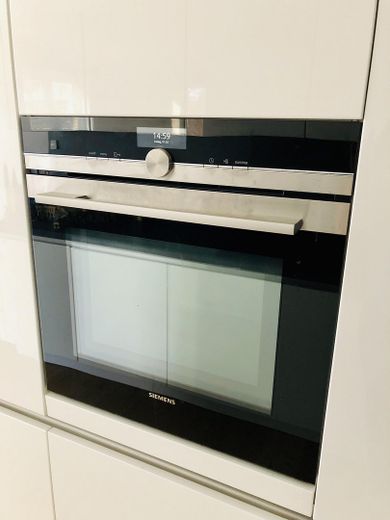 Appartement 2 pièces haut de gamme à proximité de l’université, cuisine équipée haut de gamme Nolte incluse – Photo 14