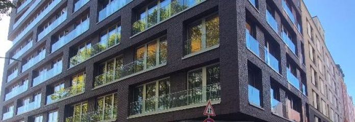 special retail space near Baumwall
