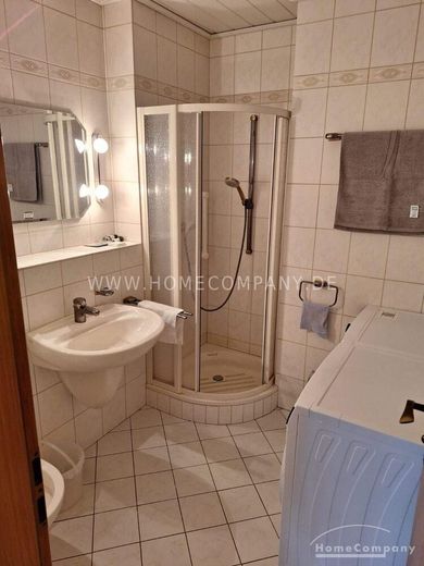 4 Zi.Whg., möbliert, 2 Balkone, erstklassige Lage,  barrierefrei, 4 OG 2 Bäder, modernisiere Whg. im Schillerteichcenter mit Sauna und Schwimmbad. – bccadef8238acbc94a4461e67cecf3b8bc662f45.jpg