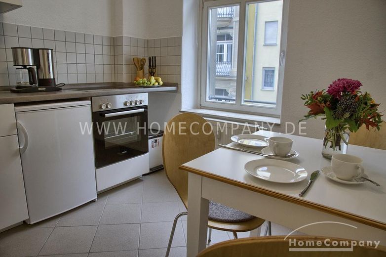17709 HomeCompany Dresden Möbliert/Furnished 2-Zimmer Apartment mit Balkon in Dresden-Neustadt max. 3 Personen – 98180999e84e8fd79b3b4bac2df115b73928a764.jpg
