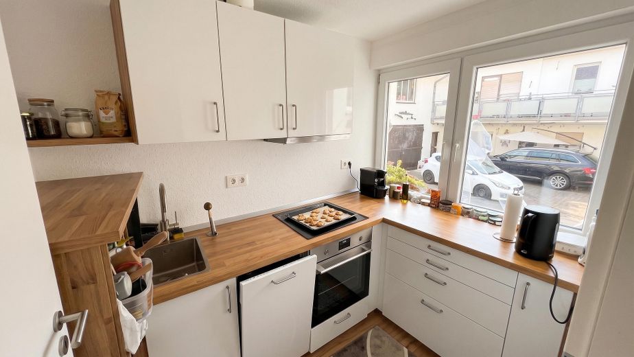 Wynajęte mieszkanie 2-pokojowe z tarasem o powierzchni 22 m² — odnowione w 2026 r. – Küche