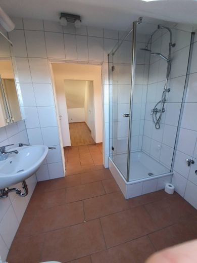 Gemütliche 3-Zimmer-Dachgeschosswohnung in Großenseebach – Foto 10