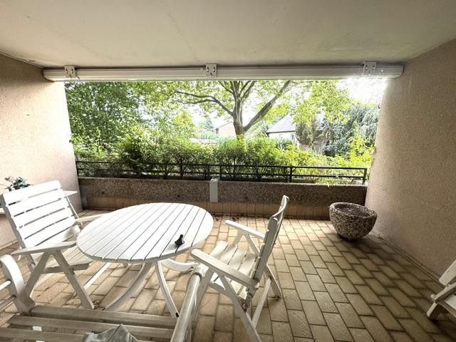 Przestronne mieszkanie z dużą loggią XL i sutereną w Garbsen – Loggia