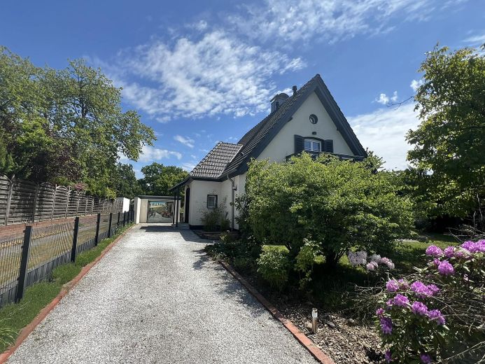 Straßenansicht